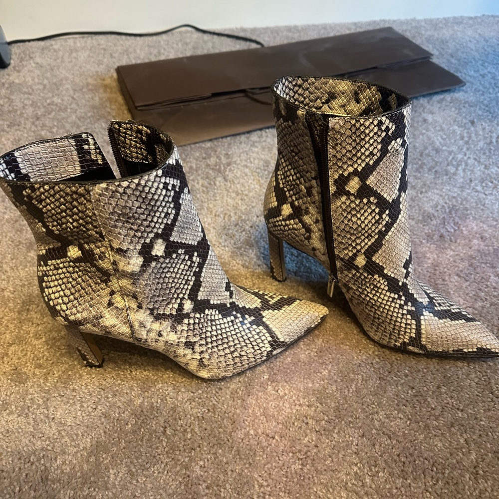 Never been worn Vince Camuto snake booties